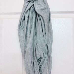 H&M Light Gray Scarf